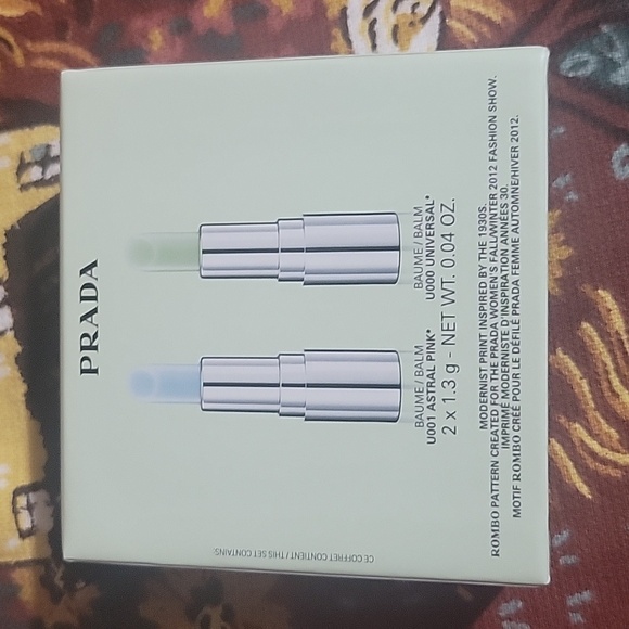 PRADA Mini Lip Balm Gift Set ♤♤ - Picture 4 of 10